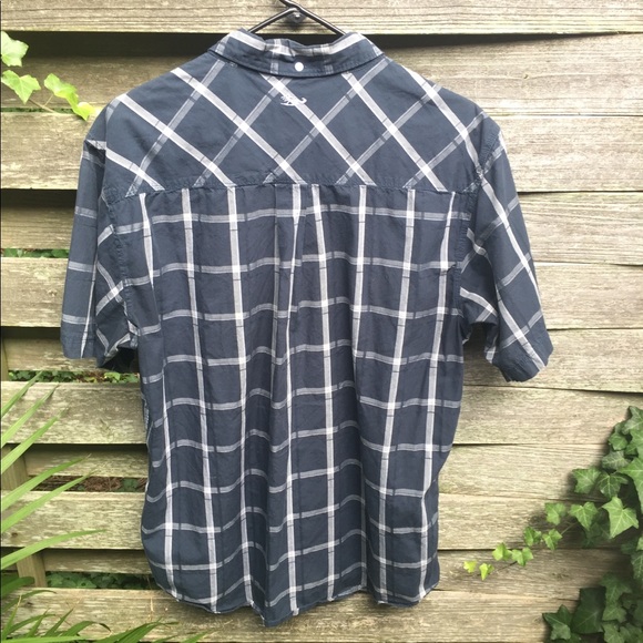 Honulua Surf Co. casual button down T-shirt - Picture 4 of 5